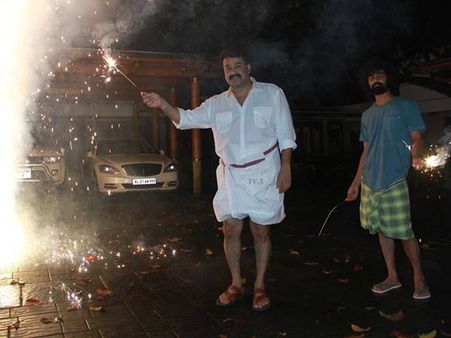 ഇത്രയും ലൈക്കാന്‍ ഈ ചിത്രത്തിനെന്താ പ്രത്യേകത?