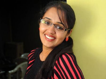 കോക്ടോയ്‌ലുമായി അനന്യ തമിഴിലേക്ക് പോകുന്നു