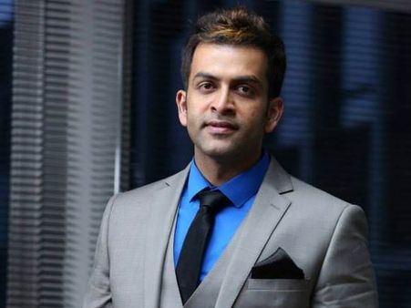 ലണ്ടന്‍ ബ്രിഡ്ജിനായി പൃഥ്വി സമയം കണ്ടെത്തി