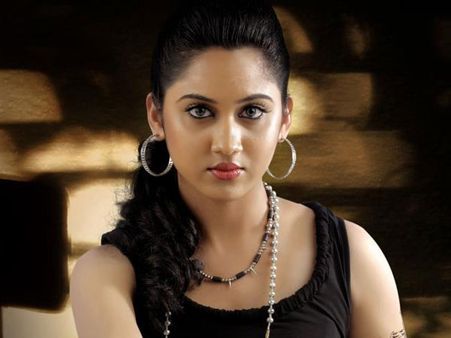 തമിഴില്‍ സത്യയുടെ നായികയായി മിയ ജോര്‍ജ്ജ്