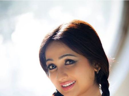 മലയാളത്തിലേക്ക് ഒരു പുതുമുഖ നായിക കൂടെ