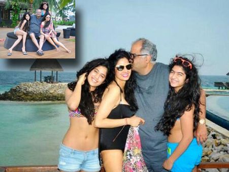 ആഘോഷത്തിനിടെ ശ്രീദേവി നീന്തല്‍വേഷത്തില്‍