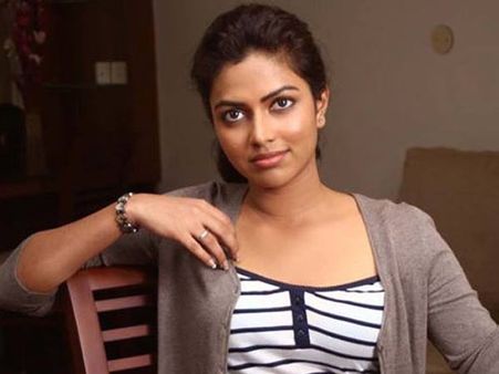 അമല പോള്‍ കച്ചവടത്തിലേക്ക്