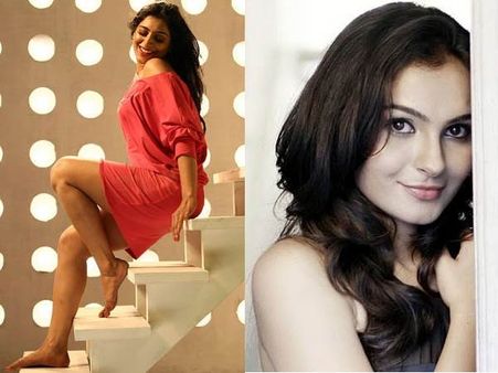 ആന്‍ഡ്രിയ പാടും പത്മപ്രിയ ആടും