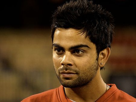 അത് കോലിയാണോ; അനുഷ്‌കയ്ക്ക് മൗനം