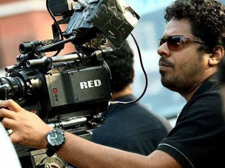 മമ്മൂട്ടി ഫാന്‍സ് ക്ഷമയോടെ കാത്തിരിയ്ക്കൂ: ആഷിക്