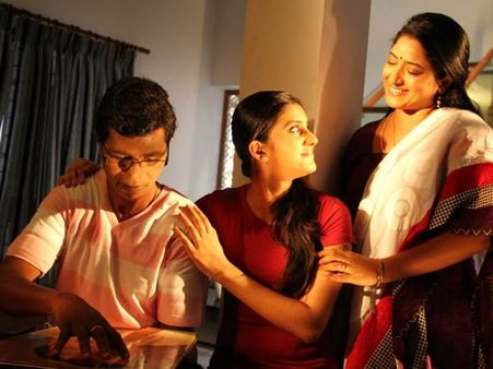 ആണവപരീക്ഷണവും ചാപ്ലിനും തമ്മിലുള്ള ബന്ധം?