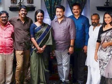 മഞ്ജുവിനെക്കാണാന്‍ മോഹന്‍ലാല്‍ വന്നു !