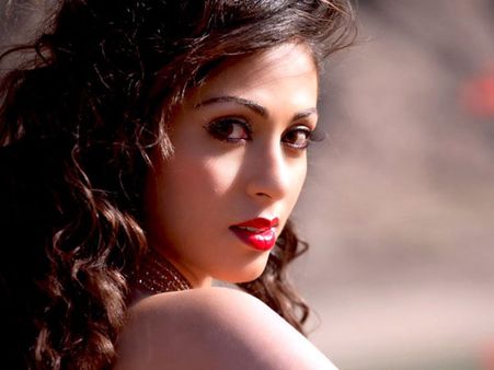 കേള്‍വിയിലൂടെ സദ തിരിച്ചെത്തുന്നു