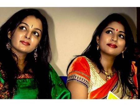 മഞ്ജുവും ഞാനും ക്ലോസ് ഫ്രണ്ടാ: നവ്യനായര്‍