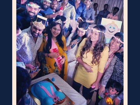 സമയ്ക്ക് ആസിഫിന്റെ വക സര്‍പ്രൈസ് ബേബി ഷവര്‍