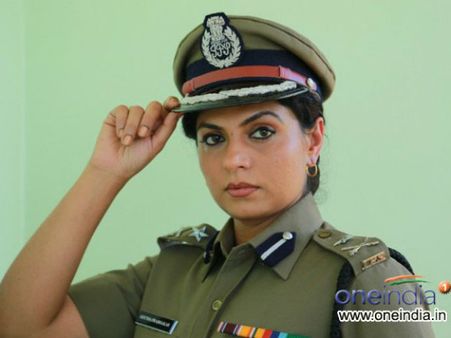 കന്നട ദൃശ്യത്തിലും പൊലീസായി ആശ ശരത്ത്