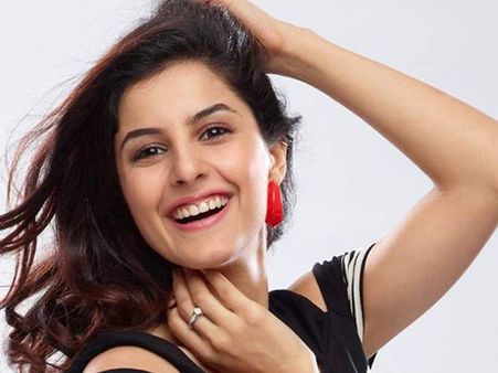 നിവിന്‍ സിംപ്ള്‍, ഫഹദ് ബ്രില്യന്റ്: ഇഷ തല്‍വാര്‍