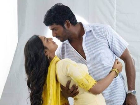 ലക്ഷ്മി-വിശാല്‍ ചുംബനം; ചിത്രത്തിന് യു/എ സര്‍ട്ടിഫിക്കേറ്റ്