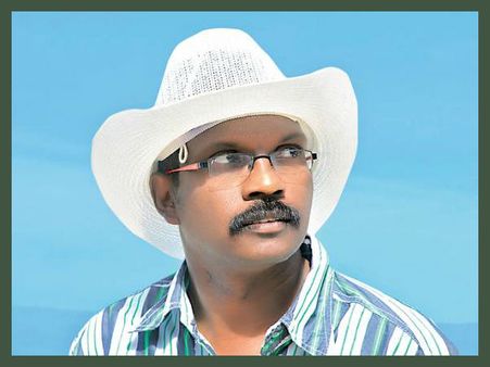 നല്ല സിനിമ വേണ്ടാത്തവര്‍ക്ക് പുരസ്‌കാരം സമര്‍പ്പിച്ച് ബിജു