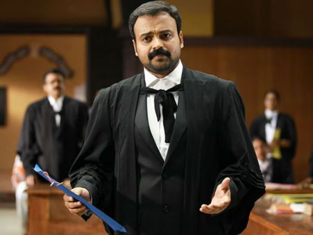 നിയമ യുദ്ധത്തിന് തയ്യാറായി ചാക്കോച്ചന്‍ എത്തുന്നു