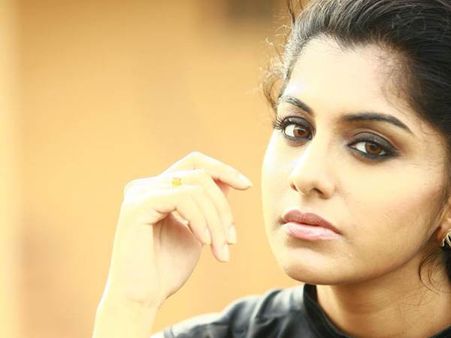 ഞാന്‍ കൊച്ചിയെ മിസ് ചെയ്യും: മീര നന്ദന്‍