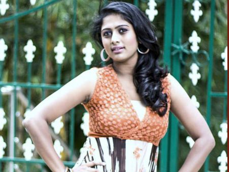 ബോള്‍ഡാവാന്‍ തയ്യാറായി വിനുത ലാല്‍