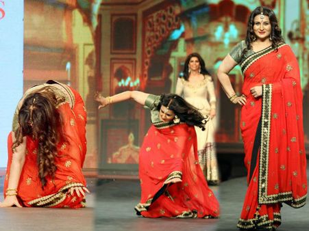 റാംപില്‍ പൂനം ദില്ലന് അടിതെറ്റിയപ്പോള്‍