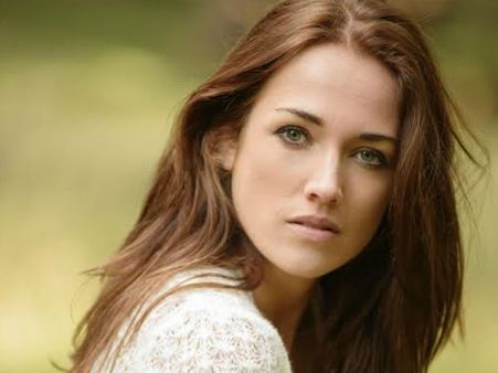 മമ്മൂട്ടി ധിക്കാരിയാണെന്ന് വിചാരിച്ചു: കാരലിന്‍ ബെക്