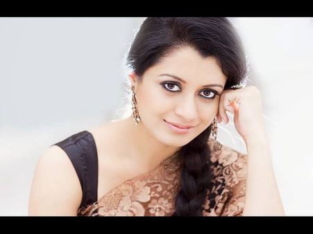 കള്ളന്റെ ഭാര്യയായി റീനു മാത്യൂസ്