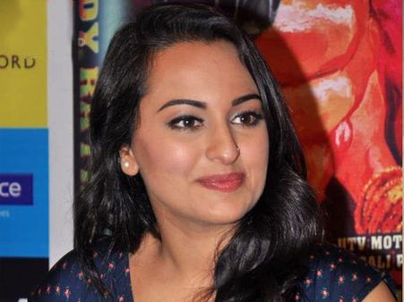 ആക്ഷന്‍ റാണിയാകാന്‍ സോനാക്ഷി കളരി പഠിയ്ക്കും