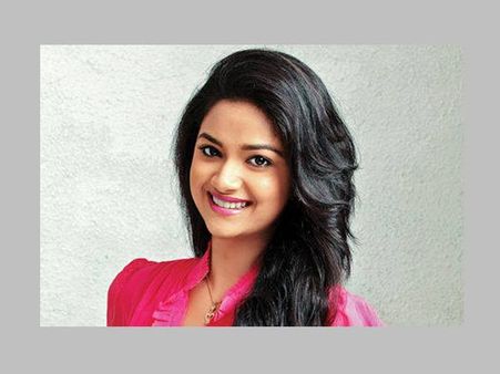 അമ്മ ചെയ്തതുപോലുള്ള വേഷങ്ങള്‍ ചെയ്യണം-കീര്‍ത്തി