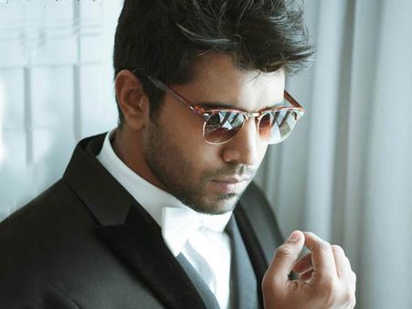 എങ്ങനെയുണ്ടാകും നിവിന്‍ പോളിയുടെ മേക്കോവര്‍?