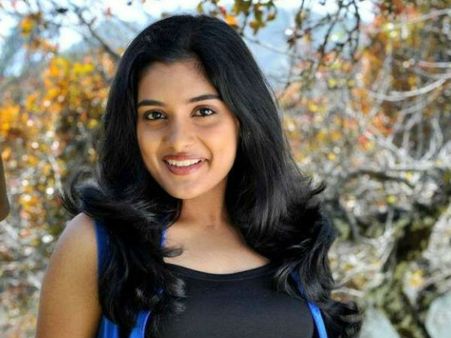 എനിക്ക് വയസ്സ് 18 ആയിട്ടേയുള്ളൂ: നിവേദ