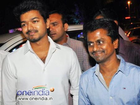 വിജയും മുരുഗദോസും ദര്‍ഗ്ഗയില്‍