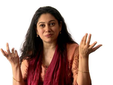 മംഗ്ലീഷ് എഴുതാന്‍ എളുപ്പമാണ്: അഞ്ജലി മേനോന്‍