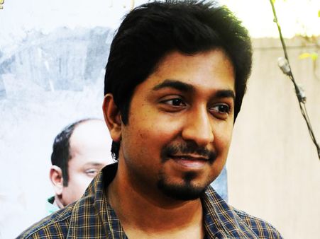 തട്ടത്തിന്‍ മറയത്തിലെ പ്രണയഭാഷ മൊയ്തീന്‍-കാഞ്ചന പ്രണയത്തില്‍ നിന്ന്