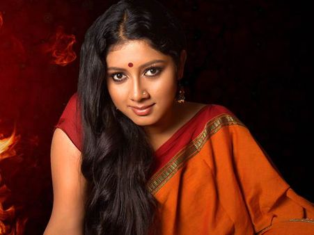 ഭാവിയെ കുറിച്ച് പേടിയില്ലെന്ന് അനു മോള്‍