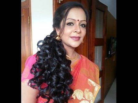 'തല'യ്‌ക്കൊപ്പം ദേവി അജിത്ത്