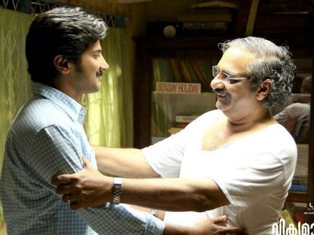 മമ്മൂട്ടിയെ മാത്രമല്ല, ദുല്‍ഖറിനെയും പുകഴ്ത്തി ജോയ് മാത്യു