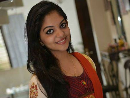 മോഹന്‍ലാലിന്റെയും മമ്മൂട്ടിയുടെയും കൂടെ അഭിനയിക്കണം: അഹാന