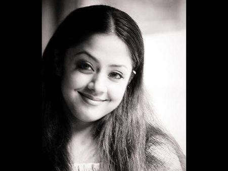 ജ്യോതികയും തിരിച്ചു വരുന്നു; തമിഴിലെ മഞ്ജു വാര്യര്‍