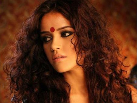 ഞാന്‍ പ്രിയദര്‍ശനോട് കടപ്പെട്ടിരിക്കുന്നു: പിയ ബാജ്‌പേയ്