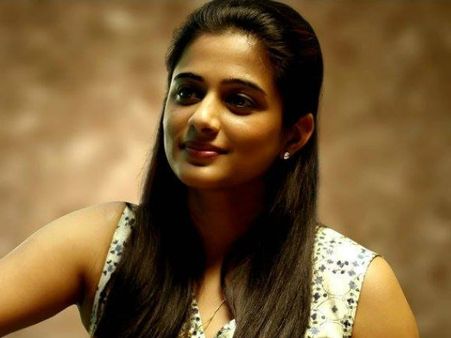 സിമ്രാന്‍ പറഞ്ഞത് കേട്ട് പ്രിയാമണി ബോധം കെട്ടു!