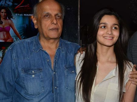 അലിയ താരമാണ്, താരങ്ങള്‍ക്കൊപ്പം സിനിമ ചെയ്യില്ല: മഹേഷ് ഭട്ട്