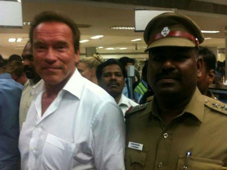 അര്‍ണോള്‍ഡ് എത്തി, ജയയെ കാണും, രജനിക്കൊപ്പം വേദി പങ്കിടും