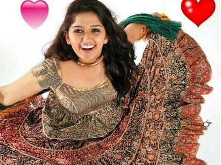 അമ്മൂമ്മയായി വേഷമിടാനും ഞാനൊരുക്കമാണ്: സനുഷ