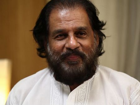 വിജയ് യുടെ കത്തിയില്‍ യേശുദാസിന്റെ പാട്ട്