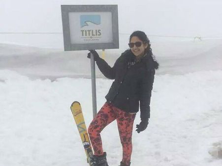 ഓണപ്പരിപാടി ഉദ്ഘാടനം ചെയ്യാന്‍ പോയ മിയ സ്വിറ്റ്‌സര്‍ലാന്റിന്റെ തണുപ്പില്‍