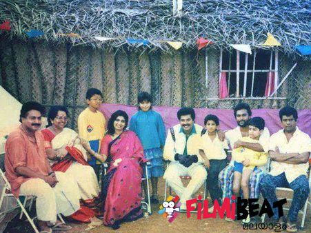 ഈ ഫോട്ടോയില്‍ ആരൊക്കെയുണ്ടെന്ന് പറയാമോ?