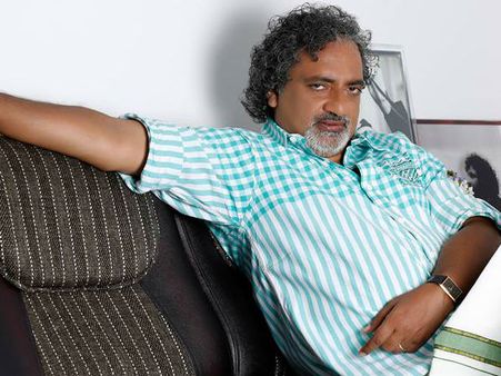 ഇത് തിലകനോ മുരളിയോ, അല്ലെങ്കില്‍ അവരുടെ പകരക്കാരനോ?