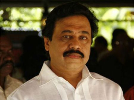 ഫാന്‍സിന്റെ ആക്രോശം ഇപ്പോള്‍ ഫേസ്ബുക്കിലൂടെ : വിനയന്‍
