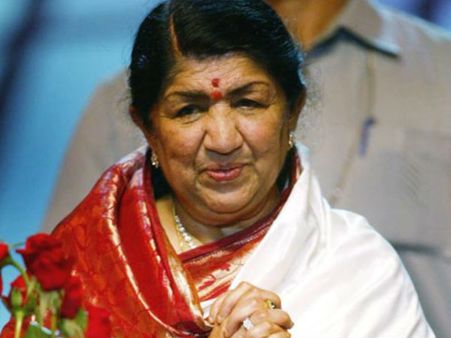 ഇന്ത്യയുടെ വാനമ്പാടിയ്ക്ക് പിറന്നാള്‍ മധുരം