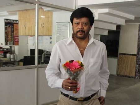 ത്യാഗരാജന്‍ ഫഹദിന്റെ വളര്‍ത്തച്ചന്‍