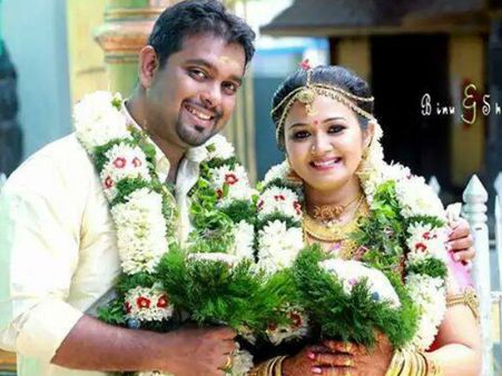 ശരണ്യ വിവാഹിതയായി, ആരോടും പറയാത്ത ഒരു കല്യാണം